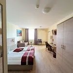Mainzer Hof Hotel 3*