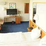Hotel Mainzer Hof 3*