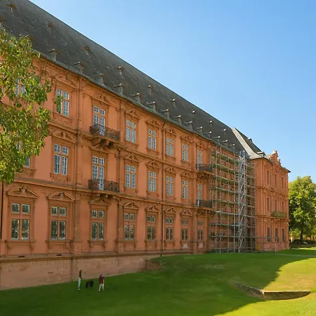 Hotel Mainzer Hof 3*