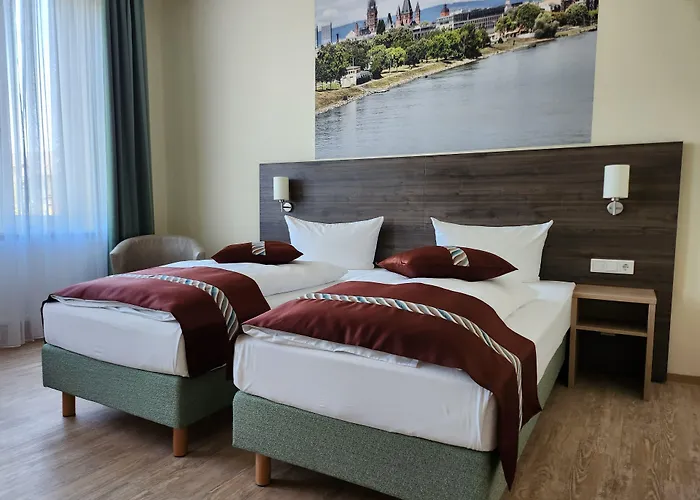 Hotel Mainzer Hof 3*